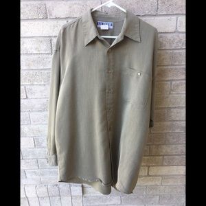 Long sleeve dress shirt